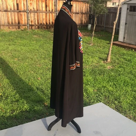 Bohemian Floral Embroidered Kimono - Picture 7 of 9